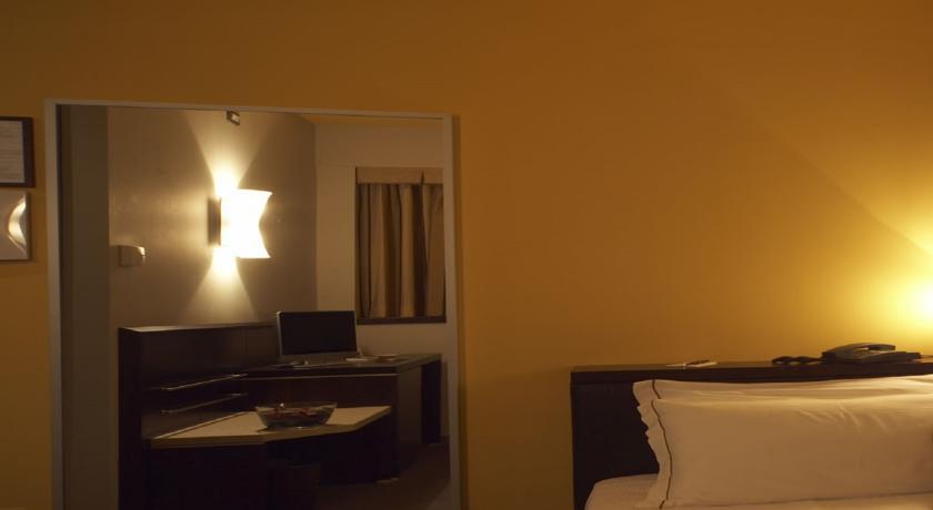 Hotel Montini Linate Airport Peschiera Borromeo Luaran gambar