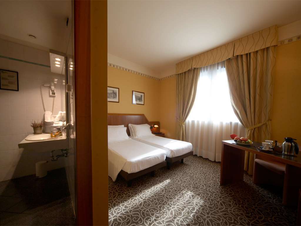 Hotel Montini Linate Airport Peschiera Borromeo Bilik gambar