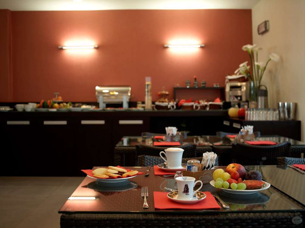 Hotel Montini Linate Airport Peschiera Borromeo Restoran gambar